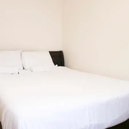 Lovely 1-bedroom Near Park Appartamento