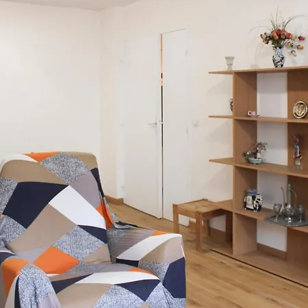 Lovely 1-bedroom Near Park *